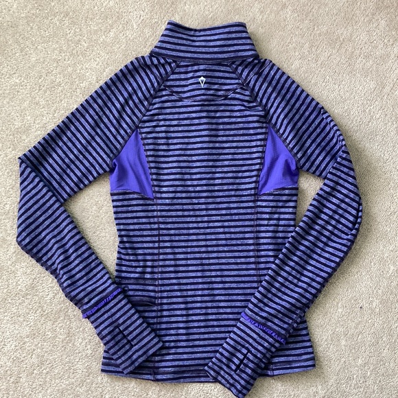 Ivivva half zip sweater size 10 - Picture 5 of 5
